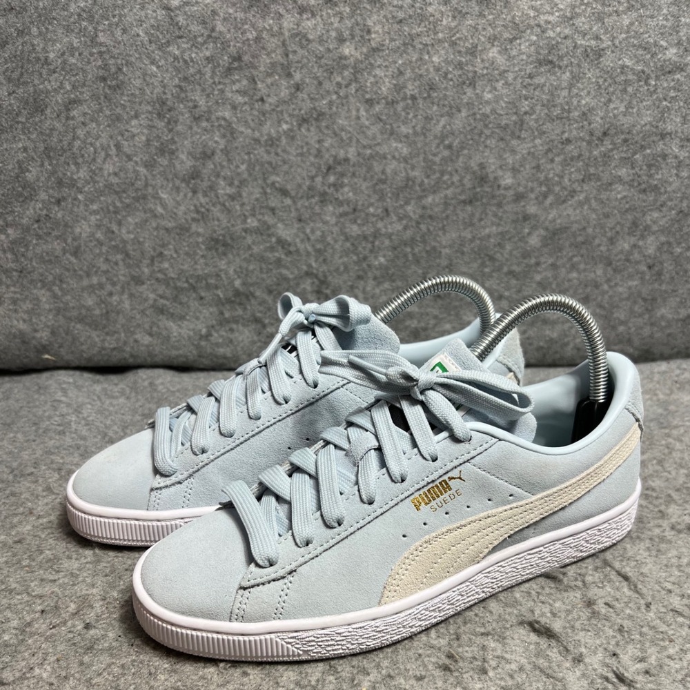 Puma Suede Classic Baby Blue Suede Low Top Sneakers Shoes Womens Size 8